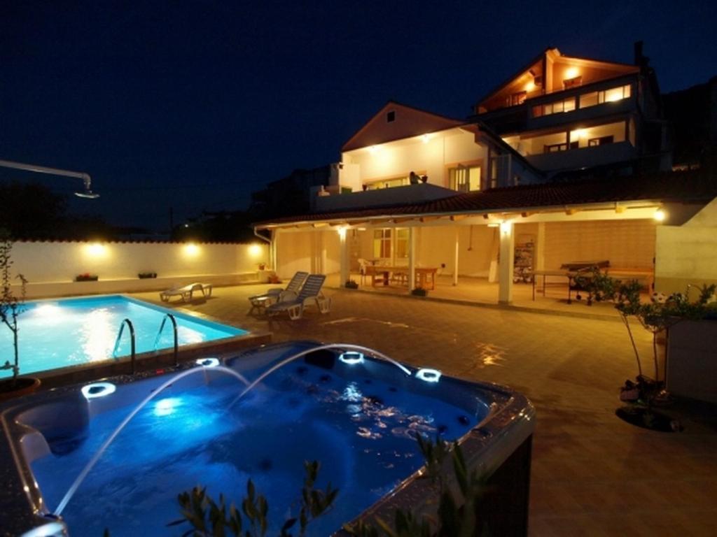 Apartments And Rooms With A Swimming Pool Kali, Ugljan - 14083 Exterior foto