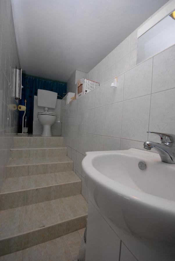 Apartments And Rooms With A Swimming Pool Kali, Ugljan - 14083 Exterior foto